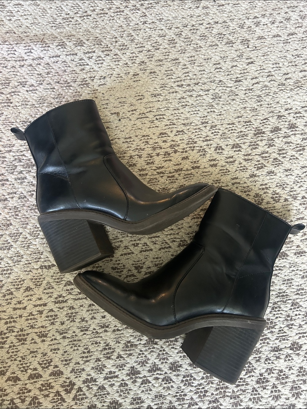 kenzie Black Leather Block Heel Ankle Boots size 7.5
